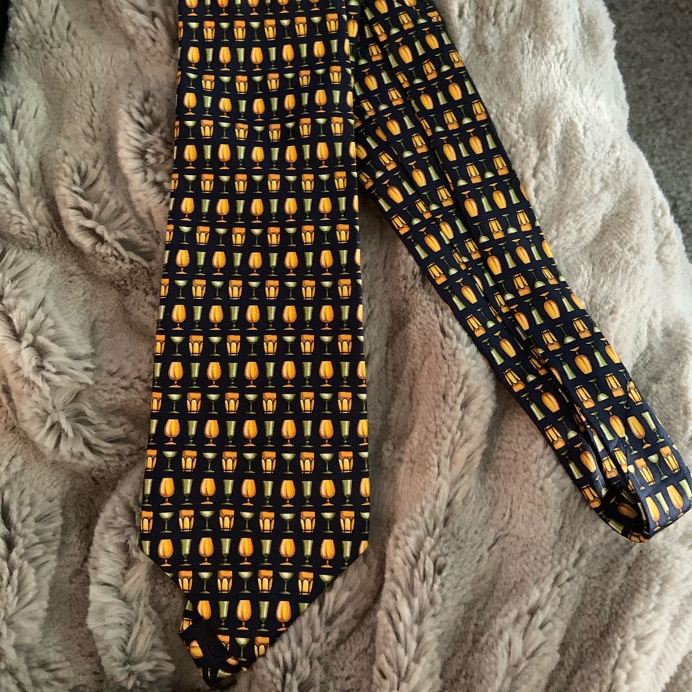 Charles De La Jonchere silk tie.